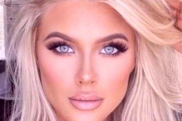 Sienna, 25, a platinum blonde grey-eyed ebony companion based in Orbeil. Offering BDSM, 69, Deep French Kissing, Striptease, Duos. Available for incall and o...