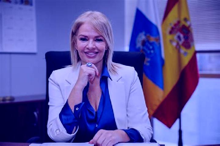 Sienna, 25 — Escort in El Herradon, Spain