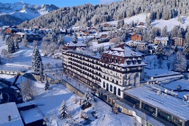 Sienna, 25 — Escort in Ollon, Switzerland