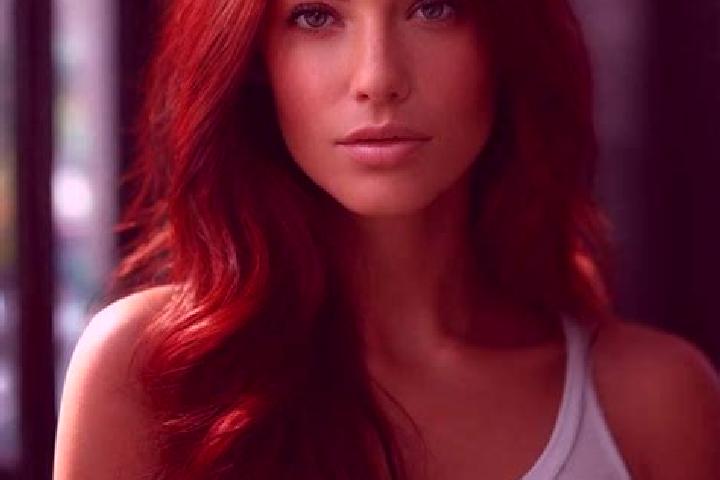 Sienna, 26, a auburn hazel-eyed caucasian companion based in Emily. Offering 69, Couples, Fetish. Available for incall and outcall, day and evening dates.
