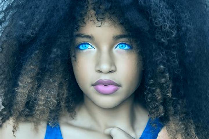 Sienna, 26, a black blue-eyed mixed companion based in Baia Mare. Offering Domination, OWO, Dinner Date, Erotic Massage. Available for incall and outcall, ov...