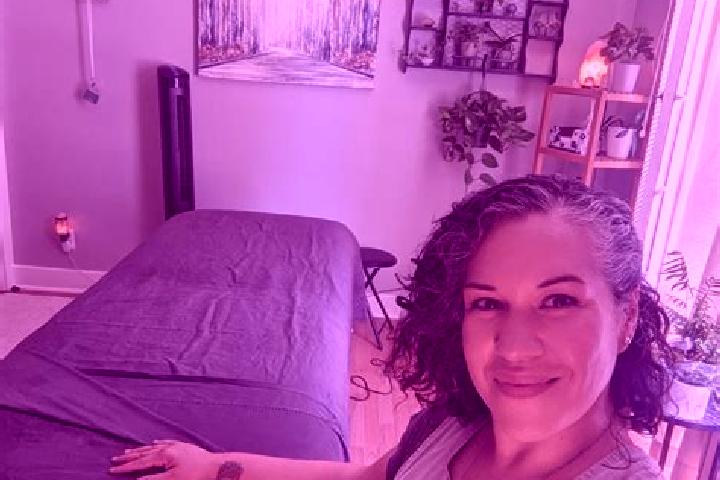 Sienna, 26, a black grey-eyed latina companion based in Glen Alpine. Offering Prostate Massage, Massage, OWO, Striptease. Available for incall and outcall, d...
