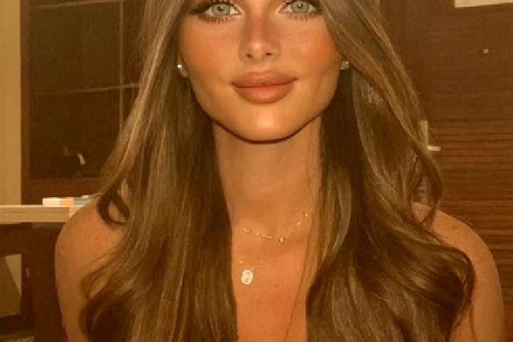 Sienna, 26, a brunette dark-eyed ebony companion based in Arzercavalli. Offering Couples, Duos, Massage. Available for incall and outcall, overnight bookings...