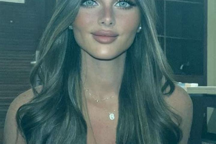 Sienna, 26, a brunette dark-eyed mixed companion based in Kalein. Offering A-Level, Domination, Fetish, Couples, Travel Companion. Available for incall and o...