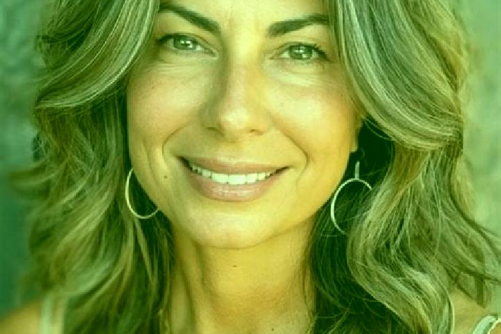 Sienna, 26, a brunette grey-eyed latina companion based in Porto Esperidiao. Offering Girlfriend Experience, Travel Companion, Domination. Available for inca...