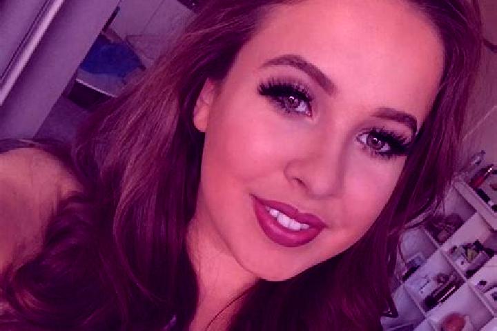 Sienna, 26, a chestnut grey-eyed indian companion based in Great Dunmow. Offering Dinner Date, BDSM, Erotic Massage. Available for incall and outcall, day an...