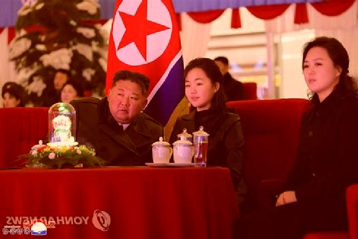 Sienna, 26 — Escort in Hau-ri, North Korea