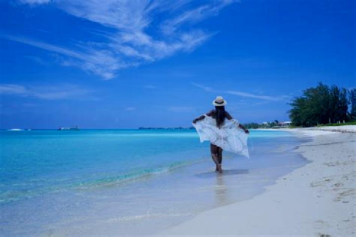 Sienna, 26 — Escort in Spotts, Cayman Islands