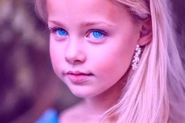 Sienna, 27, a blonde blue-eyed asian companion based in Motipur. Offering 69, Duos, Couples, Roleplay. Available for incall and outcall, overnight bookings a...