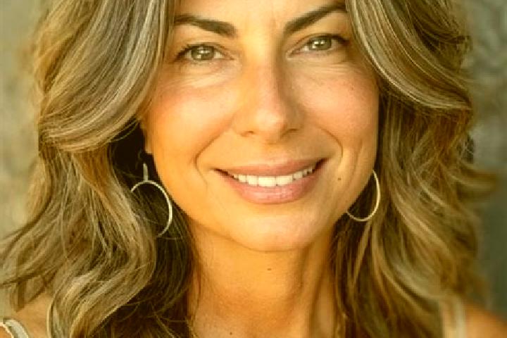 Sienna, 27, a brunette grey-eyed latina companion based in Srch. Offering Dinner Date, Overnight, CIM. Available for incall and outcall, overnight bookings a...