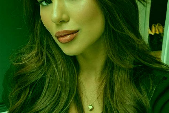 Sienna, 27, a chestnut brown-eyed latina companion based in Huecato. Offering A-Level, Party Girl, BDSM. Available for incall and outcall, overnight bookings...