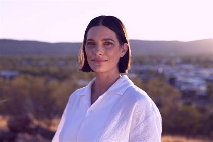 Sienna, 27 — Escort in Braitling, Australia