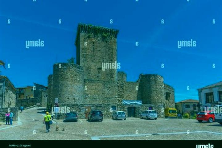 Sienna, 27 — Escort in Miranda del Castanar, Spain