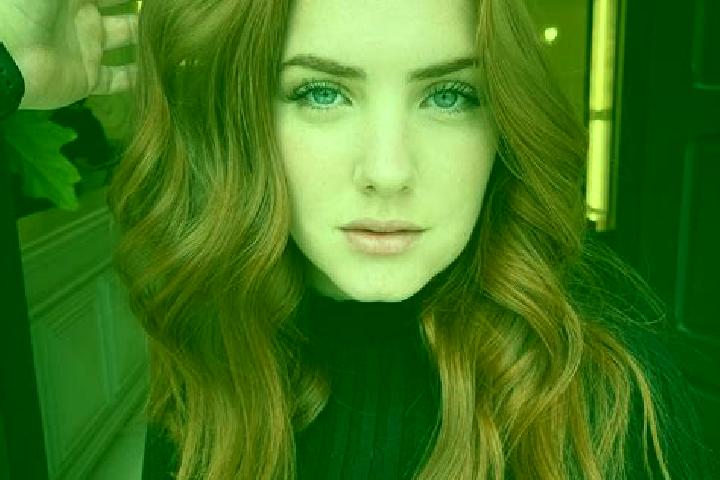 Sienna, 28, a auburn blue-eyed middle eastern companion based in Seriate. Offering Party Girl, Travel Companion, Girlfriend Experience, Prostate Massage. Ava...