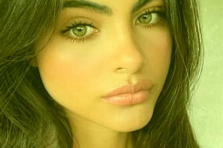 Sienna, 28, a black dark-eyed indian companion based in Vo Xu. Offering Striptease, 69, Overnight. Available for incall and outcall, day and evening dates.