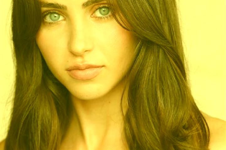 Sienna, 28, a brunette brown-eyed indian companion based in Vignacourt. Offering Prostate Massage, BDSM, Domination. Available for incall and outcall, overni...
