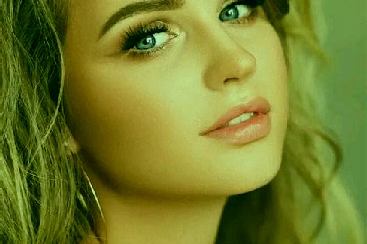 Sienna, 28, a dark blonde blue-eyed european companion based in General Jose Maria Delgado. Offering Striptease, Fetish. Available for incall and outcall, ov...