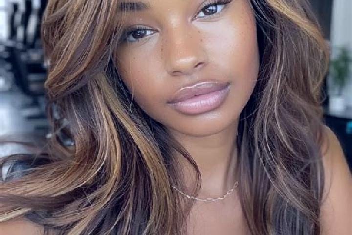 Sienna, 28, a dark blonde brown-eyed ebony companion based in Vishow. Offering Tantra, Duos, Couples. Available for incall and outcall, day and evening dates.