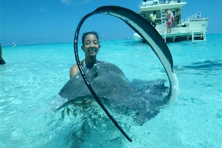 Sienna, 28 — Escort in Gun Bay, Cayman Islands