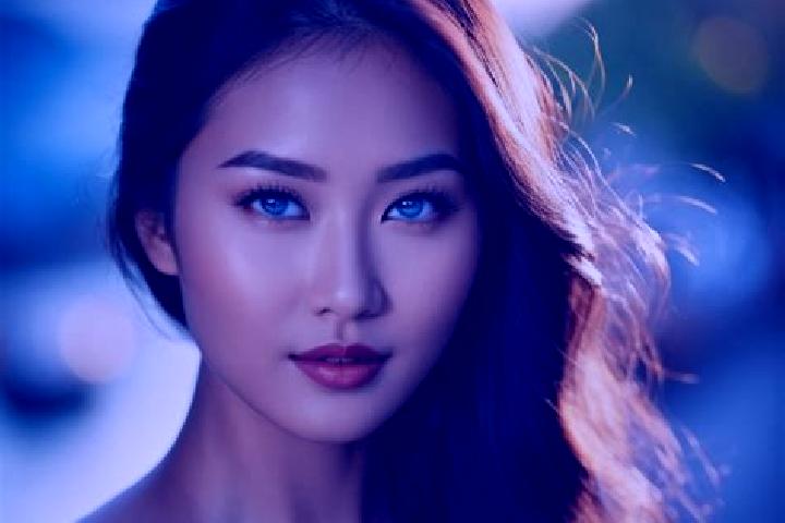 Sienna, 29, a auburn blue-eyed asian companion based in Orosi. Offering Overnight, Tantra, CIM. Available for incall and outcall, day and evening dates.