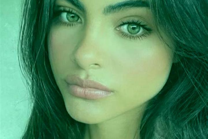 Sienna, 29, a black dark-eyed indian companion based in Helsingborg. Offering Roleplay, Girlfriend Experience. Available for incall and outcall, day and even...