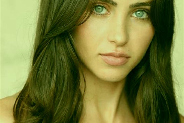 Sienna, 29, a brunette brown-eyed slavic companion based in Providencia. Offering Erotic Massage, CIM, Girlfriend Experience, Striptease. Available for incal...