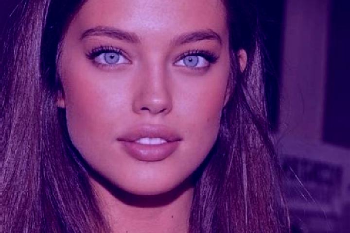 Sienna, 29, a chestnut green-eyed caucasian companion based in Cfi-Baroko. Offering Party Girl, OWO, Erotic Massage, Travel Companion, Overnight. Available f...