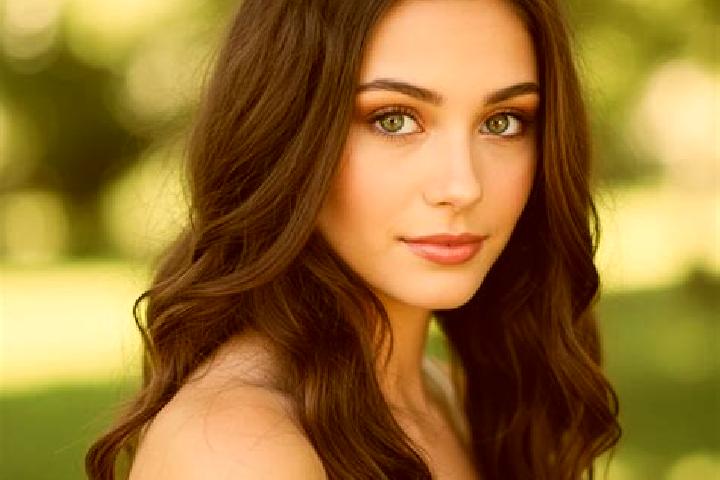 Sienna, 29, a dark blonde hazel-eyed caucasian companion based in Muhlenrade. Offering Girlfriend Experience, OWO. Available for incall and outcall, day and ...