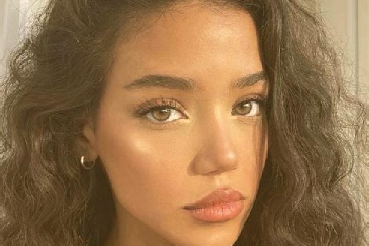 Sienna, 30, a black brown-eyed mediterranean companion based in Brattleboro. Offering Travel Companion, GFE, Roleplay. Available for incall and outcall, over...