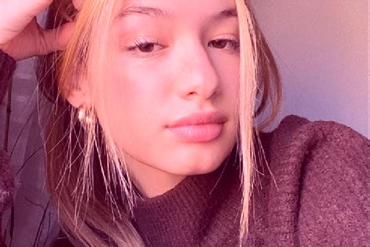 Sienna, 30, a blonde brown-eyed caucasian companion based in Stoina. Offering Striptease, BDSM, Overnight, Couples, 69. Available for incall and outcall, day...