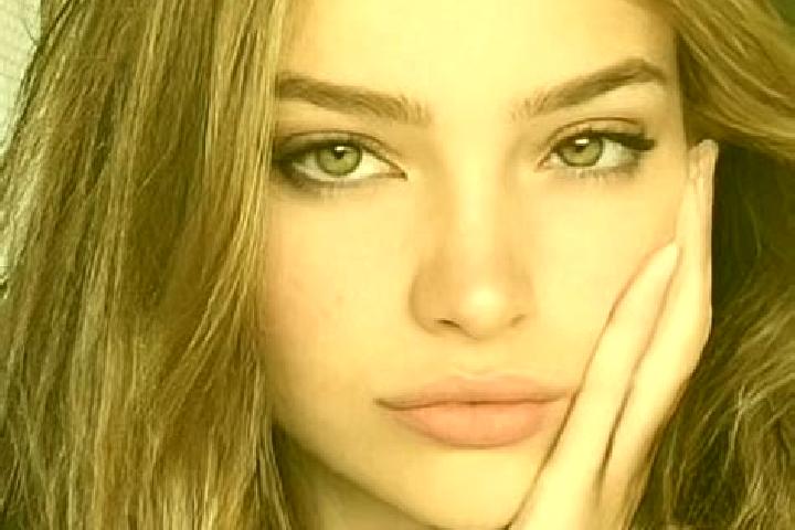 Sienna, 30, a blonde brown-eyed mixed companion based in Bail. Offering Party Girl, 69, Dinner Date, OWO, GFE. Available for incall and outcall, overnight bo...