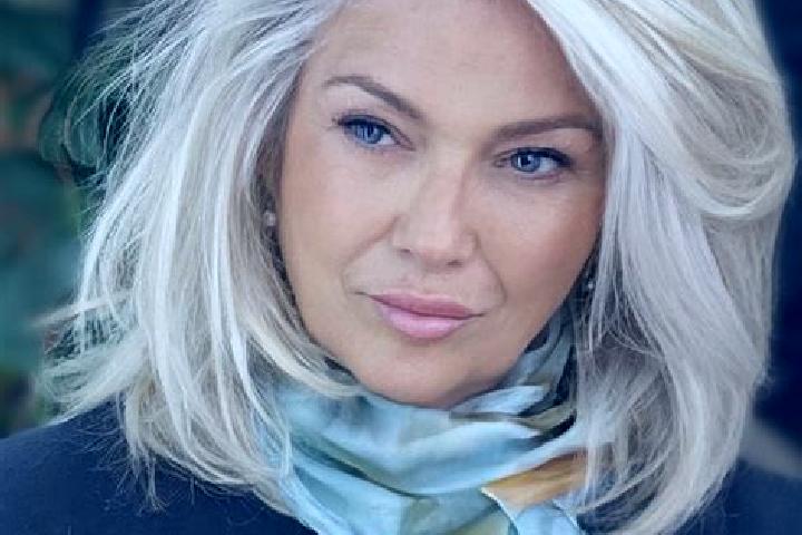 Sienna, 30, a blonde grey-eyed mixed companion based in Savana. Offering CIM, Fetish, Roleplay, Prostate Massage, Striptease. Available for incall and outcal...