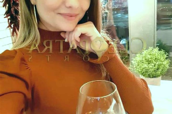 Sienna, 30, a red dark-eyed mediterranean companion based in Balaceanca. Offering 69, GFE, Fetish, Domination. Available for incall and outcall, day and even...
