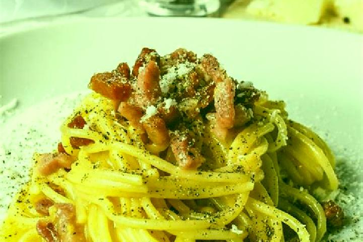 Sienna, 30 — Escort in Carbonara, Italy