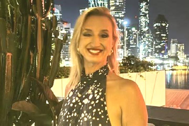 Sienna, 30 — Escort in North Ward, Australia