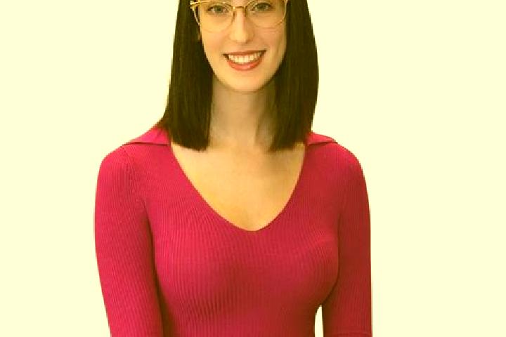 Sienna, 30 — Escort in Ogden, Canada