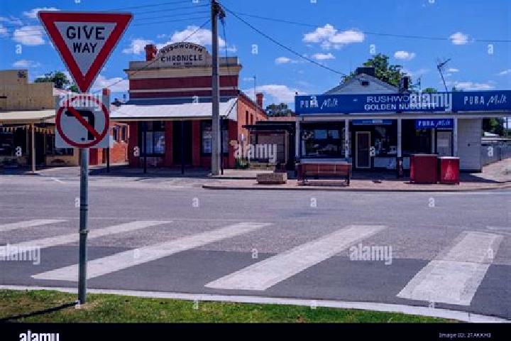 Sienna, 30 — Escort in Rushworth, Australia