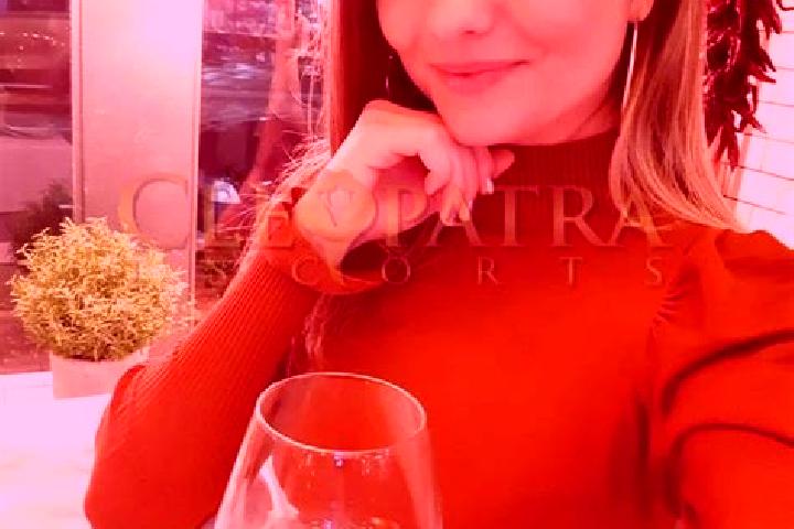 Sienna, 31, a blonde amber-eyed slavic companion based in Trevose. Offering Girlfriend Experience, Dinner Date, OWO, Domination, Roleplay. Available for inca...