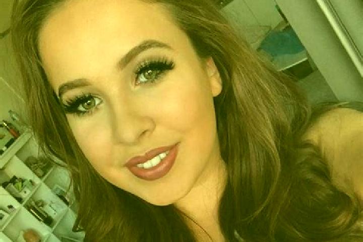 Sienna, 31, a chestnut amber-eyed caucasian companion based in Alovera. Offering Prostate Massage, Dinner Date, Deep French Kissing, Fetish. Available for in...