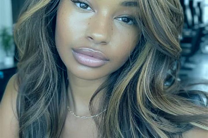 Sienna, 31, a dark blonde hazel-eyed mixed companion based in Dhamda. Offering OWO, Duos, Girlfriend Experience, Overnight. Available for incall and outcall,...