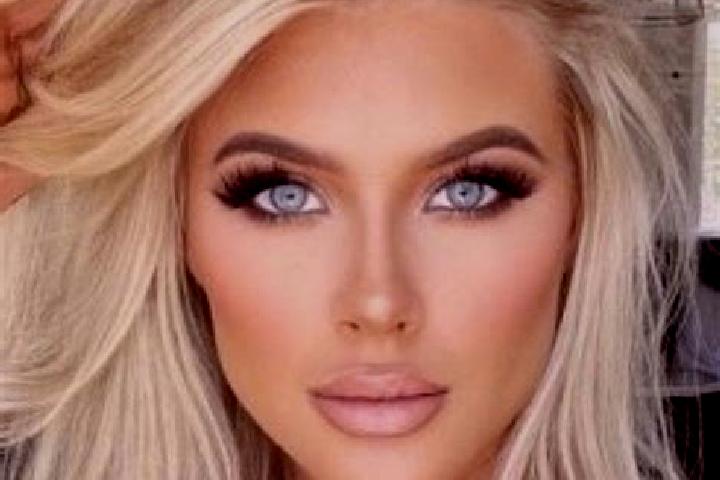 Sienna, 31, a platinum blonde green-eyed mediterranean companion based in Rancheria de Pocitos. Offering GFE, Party Girl, Prostate Massage. Available for inc...