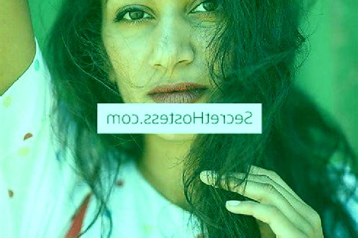 Sienna, 31, a red dark-eyed indian companion based in Sadliers Crossing. Offering BDSM, Party Girl, Fetish, 69. Available for incall and outcall, day and eve...