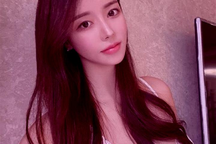 Sienna, 31 — Escort in Pengshi, China