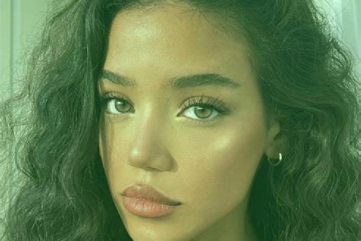 Sienna, 32, a black brown-eyed mixed companion based in Lupsa de Sus. Offering A-Level, 69, Girlfriend Experience, Overnight. Available for incall and outcal...