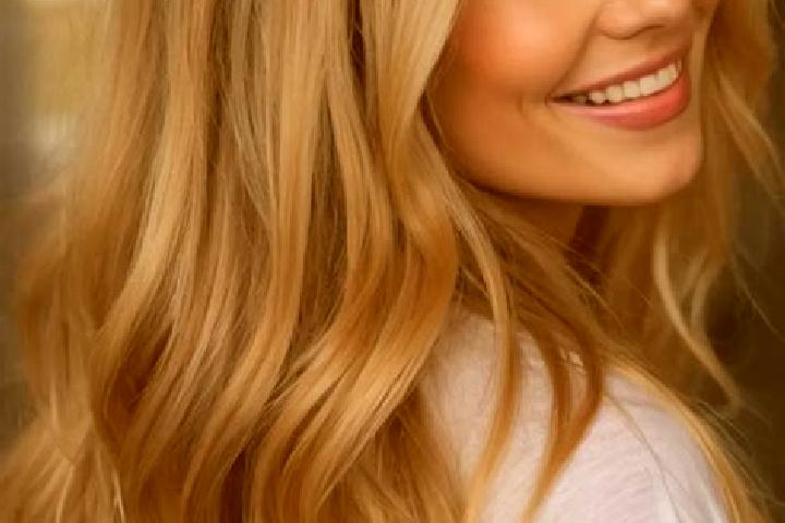 Sienna, 32, a blonde hazel-eyed mediterranean companion based in Kolda. Offering Couples, Travel Companion, Tantra, Duos. Available for incall and outcall, d...