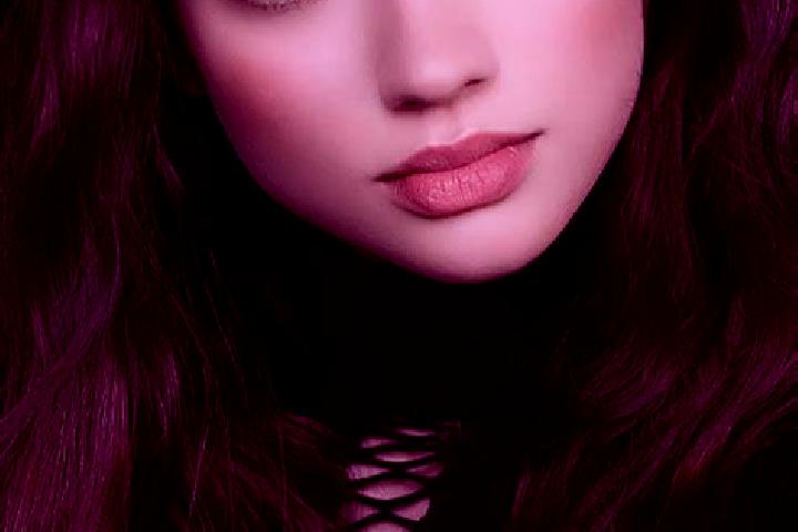 Sienna, 32, a brunette dark-eyed european companion based in Chunyang. Offering Domination, 69, Striptease. Available for incall and outcall, overnight booki...