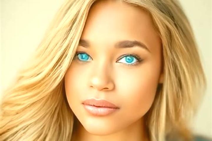 Sienna, 32, a dark blonde blue-eyed latina companion based in Bukovec. Offering Striptease, Couples, Erotic Massage. Available for incall and outcall, day an...