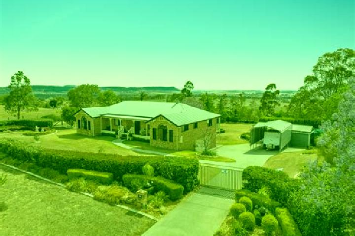 Sienna, 32 — Escort in Cotswold Hills, Australia