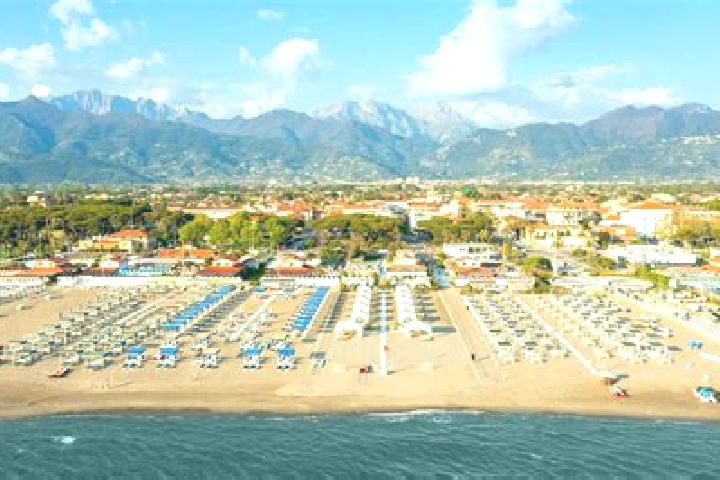 Sienna, 32 — Escort in Forte dei Marmi, Italy