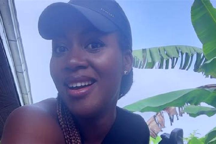 Sienna, 32 — Escort in Yabassi, Cameroon